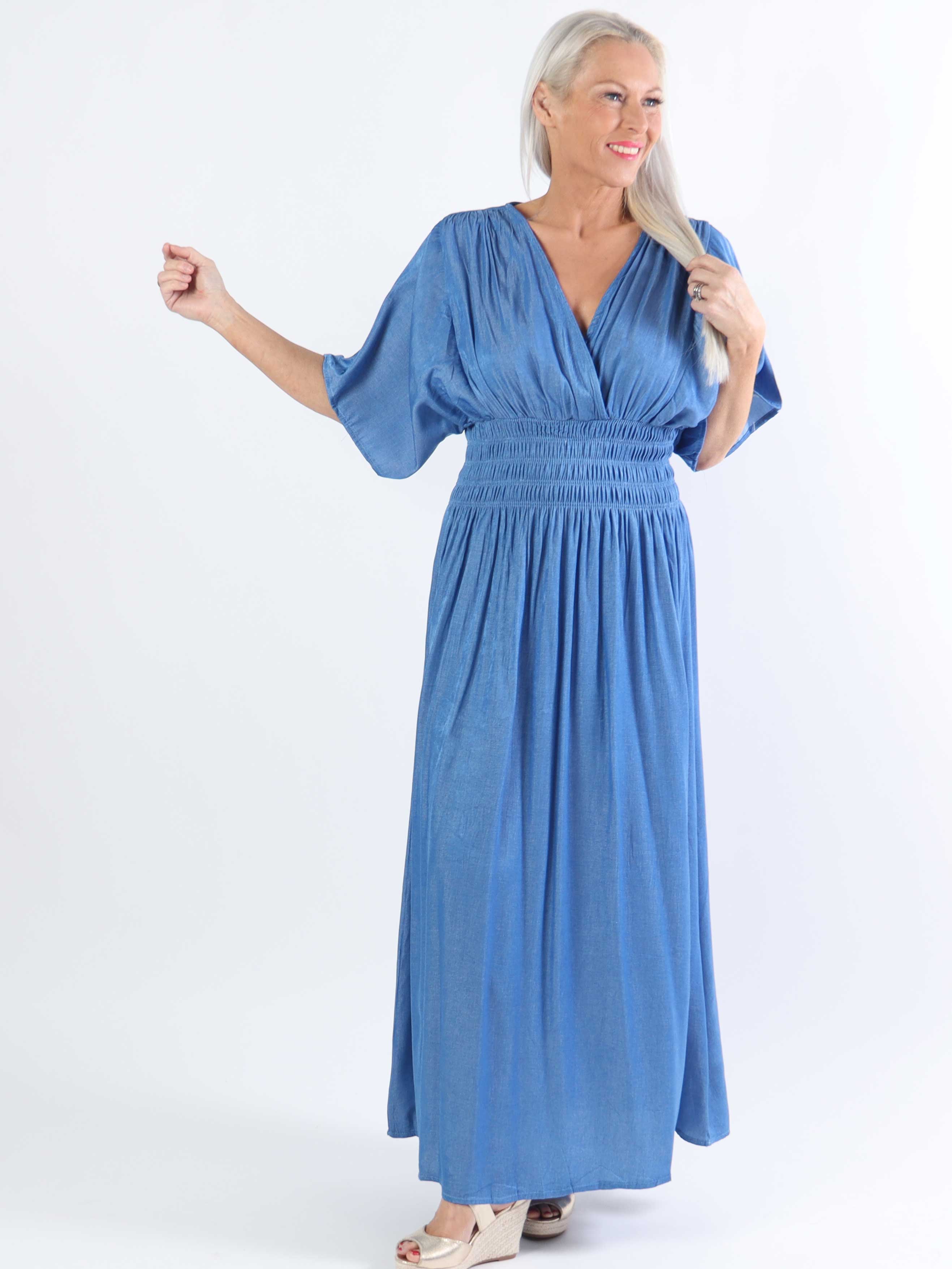 Pams Denim - Lang plus size kjole med smock under brystet